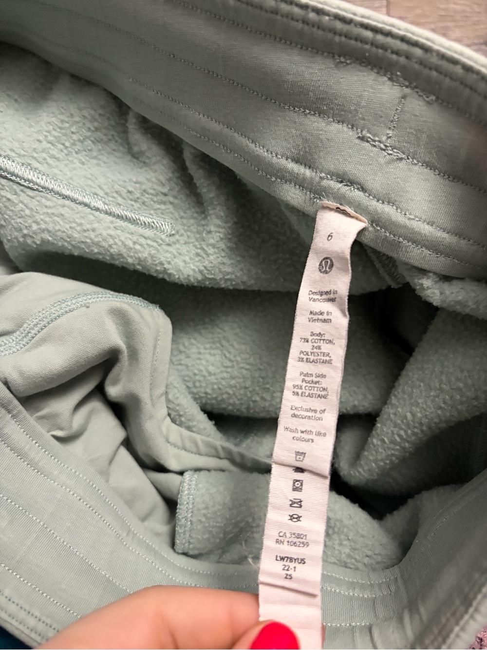 Lululemon Loungeful High-Rise Short 4" *Graphic (Silver Blue) Size 6 - Picture 7 of 10